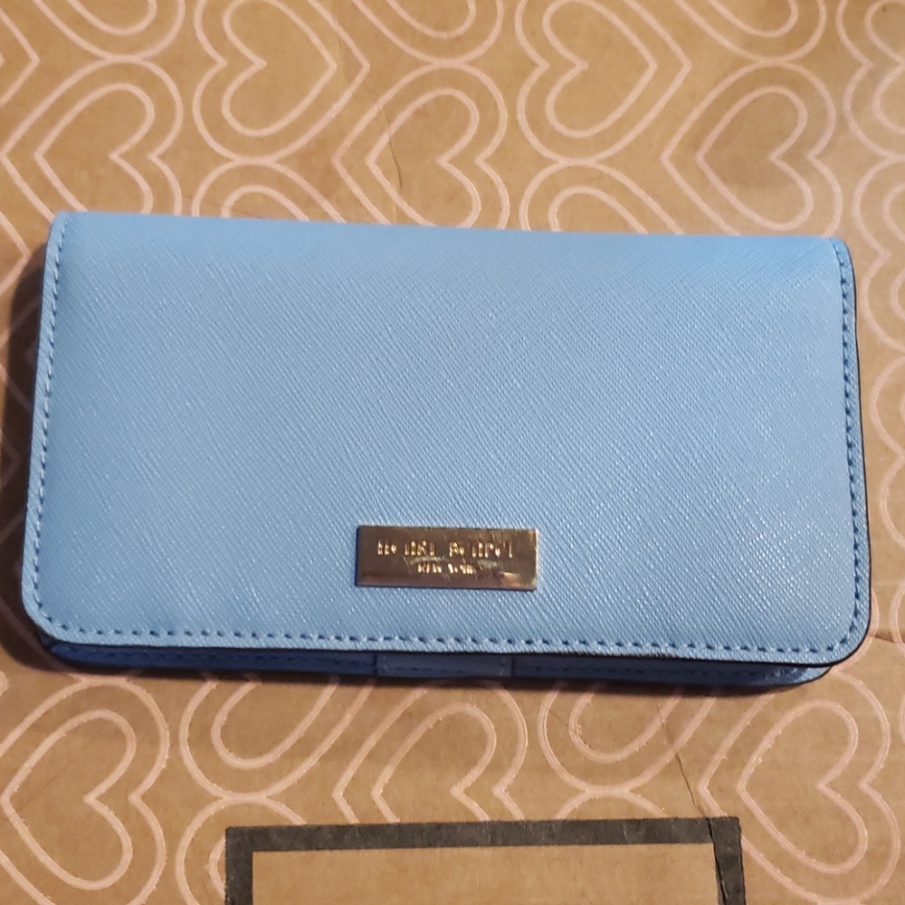 Henri Bendel wallet